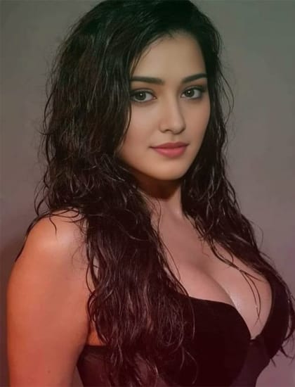 Elegant Escort Model - Radhika Reddy Escorts